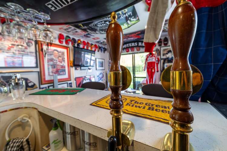 6 Shadbolt Drive Leamington_23