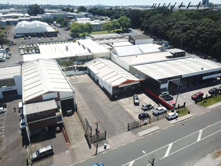 332-334 Church Street_0