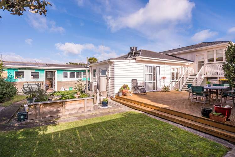 65 Marine Parade Paraparaumu Beach_12