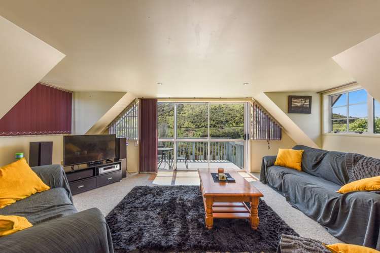 167 Cable Bay Road Hira_16