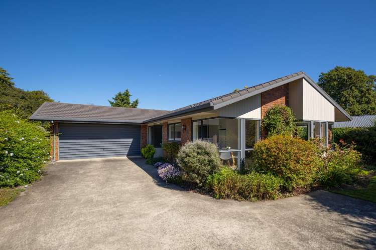 21 Arbor-Lea Avenue_0
