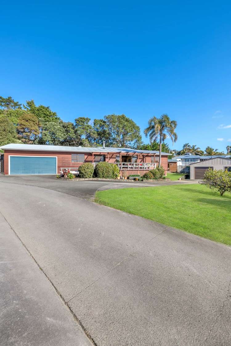 5 Lomeer Way Beachlands_29