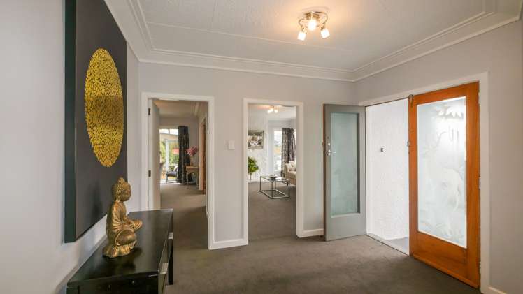 131 Hillhead Road Corstorphine_11