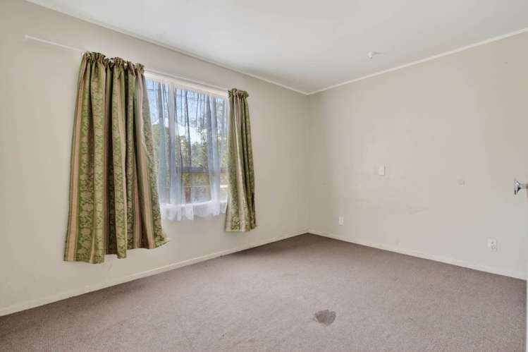 13 Rakatau Place Ruakaka_16