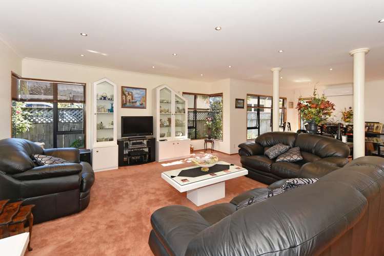 6 Di Pierri Way The Wood_12