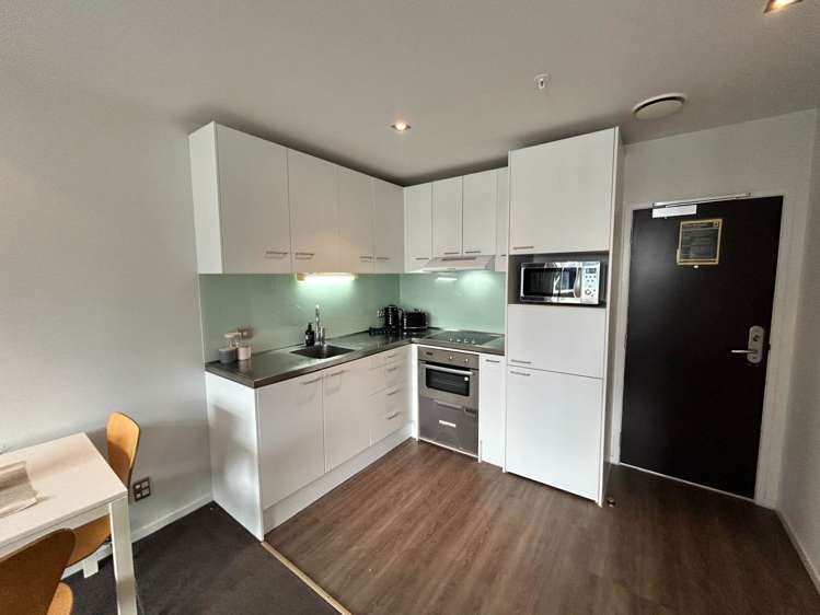 13H/16 Gore Street_0