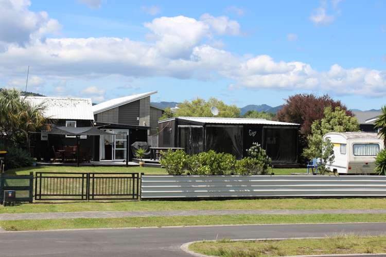 120 The Fairway Matarangi_11