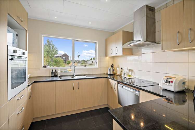 1 Glenbury Place Massey_19