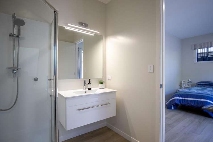 2a Marine Parade Raglan_24