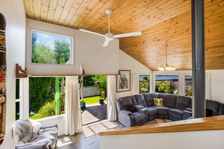 11 Lemnos Place Titirangi_6