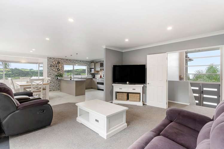 21 Kotanui Avenue Army Bay_10