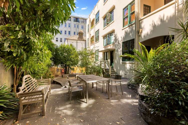 4/9 Parliament Street Auckland Central_2