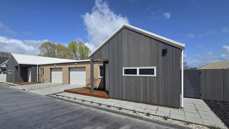 2/11 Tamihana Avenue Fairfield_1