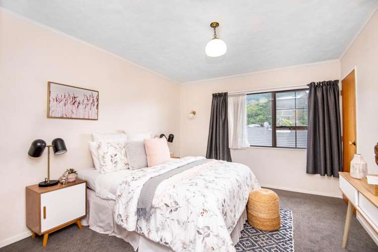 96 Oxford Street Tawa_15