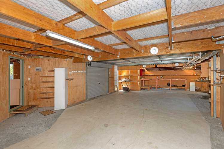 12 Ruru Avenue Lytton West_20