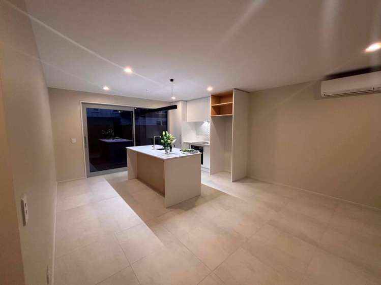 3/50 Marine Parade North New Brighton_4