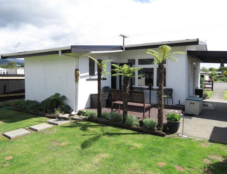 75 Shiel Street Reefton_13