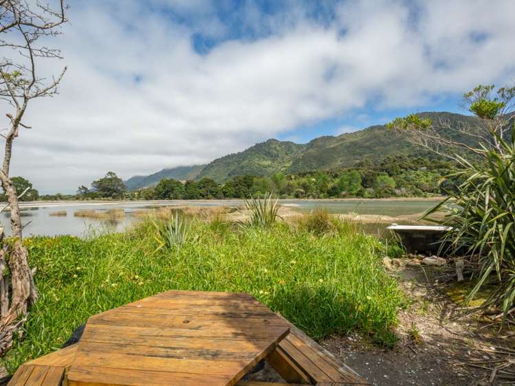 64 Totara Avenue Collingwood_5