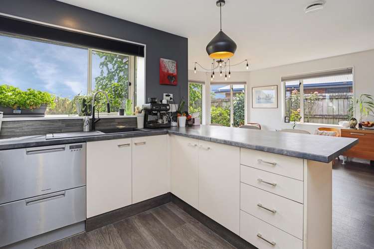 55 Pages Road Allenton_6