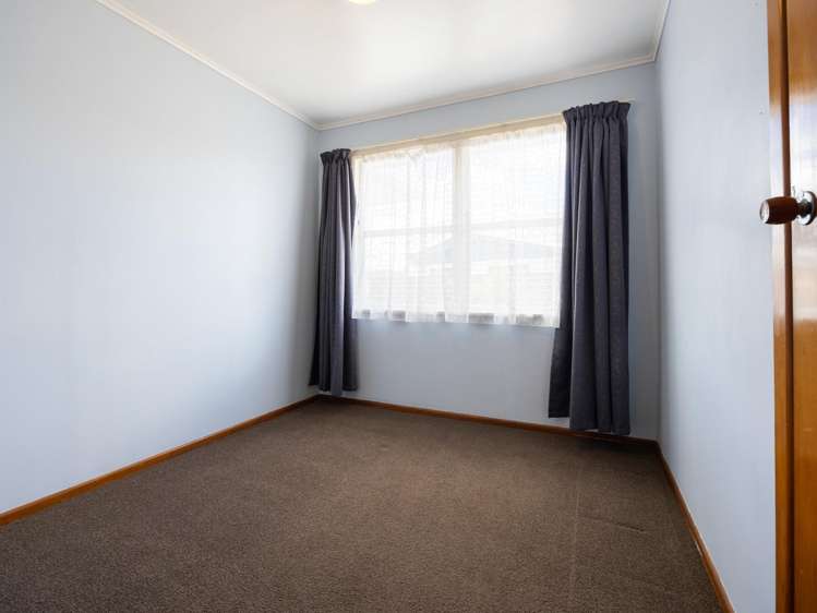 10 Rosalind Street Deanwell_10