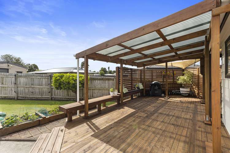 7 Motu Place Mount Wellington_11