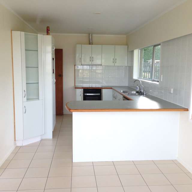 100 Ravenwood Drive Forrest Hill_2