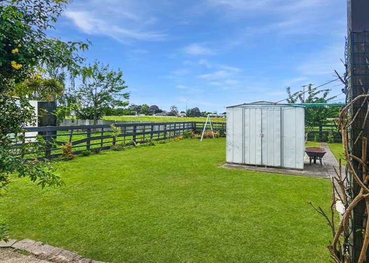 16 Hendersons Line Marton_11