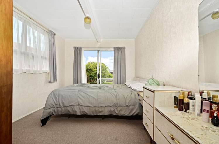 176 Clevedon Road Papakura_9