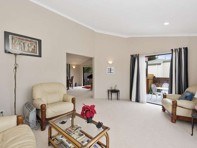 2 Akona Lane Hamilton East_5