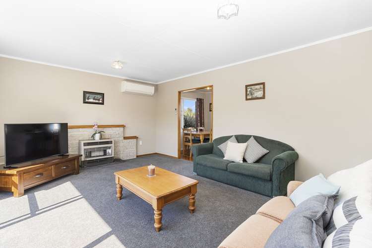 6 Margaret Place Deanwell_3