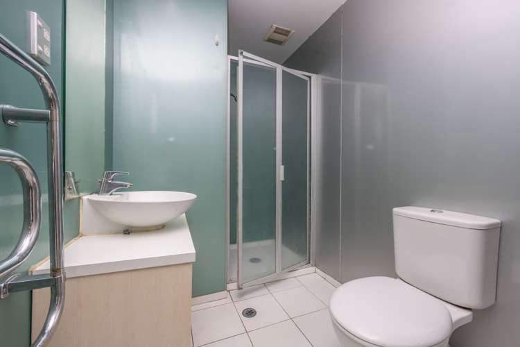 704/17 Vogel Lane Auckland Central_8