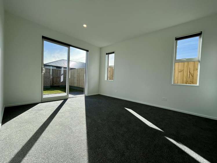 11 Scots Drive 11103_11