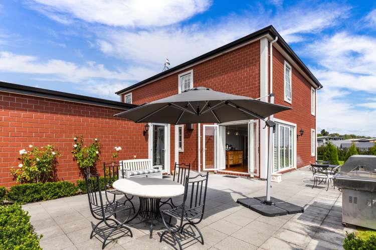 35 Coprosma Crescent Waipahihi_5