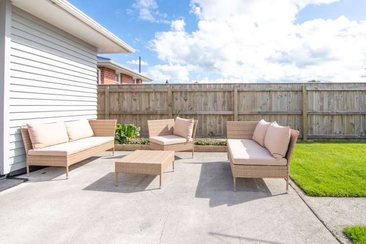 5 Sefton Avenue Highbury_17