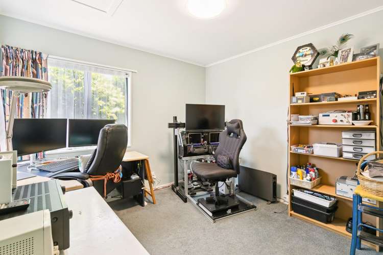 12a Bay Lair Grove Island Bay_12