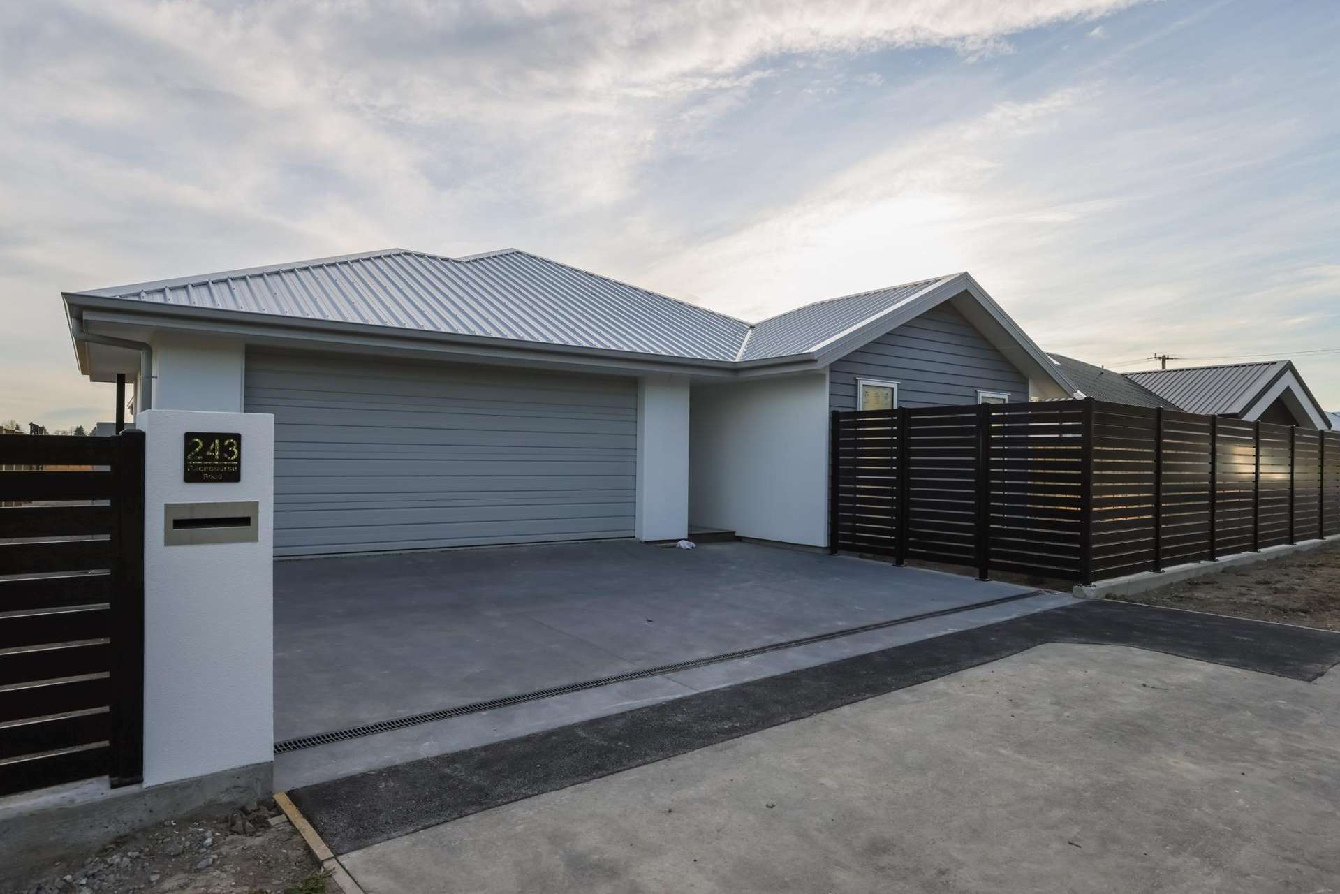 243 Racecourse Road Allenton_0