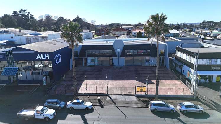 28-30 Great South Road_0