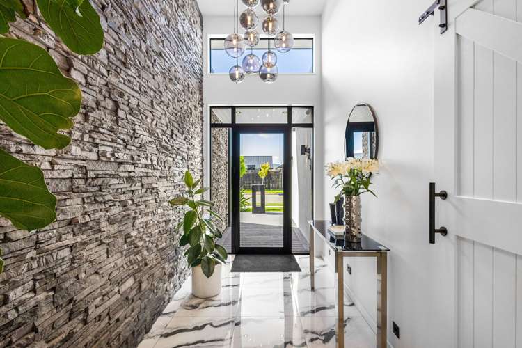 1 Moraine Street Lincoln_18