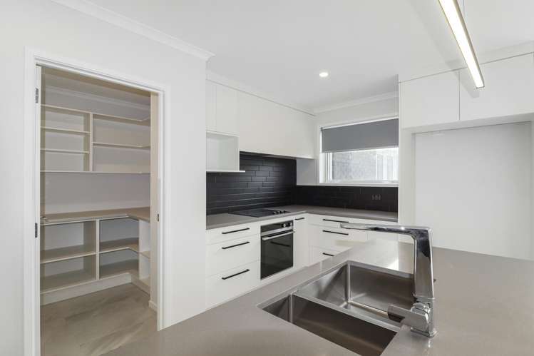 7 Paul Way Pokeno_14