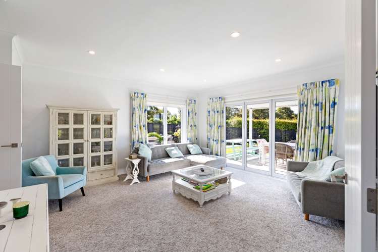 51 Coutts Way Fitzherbert_4