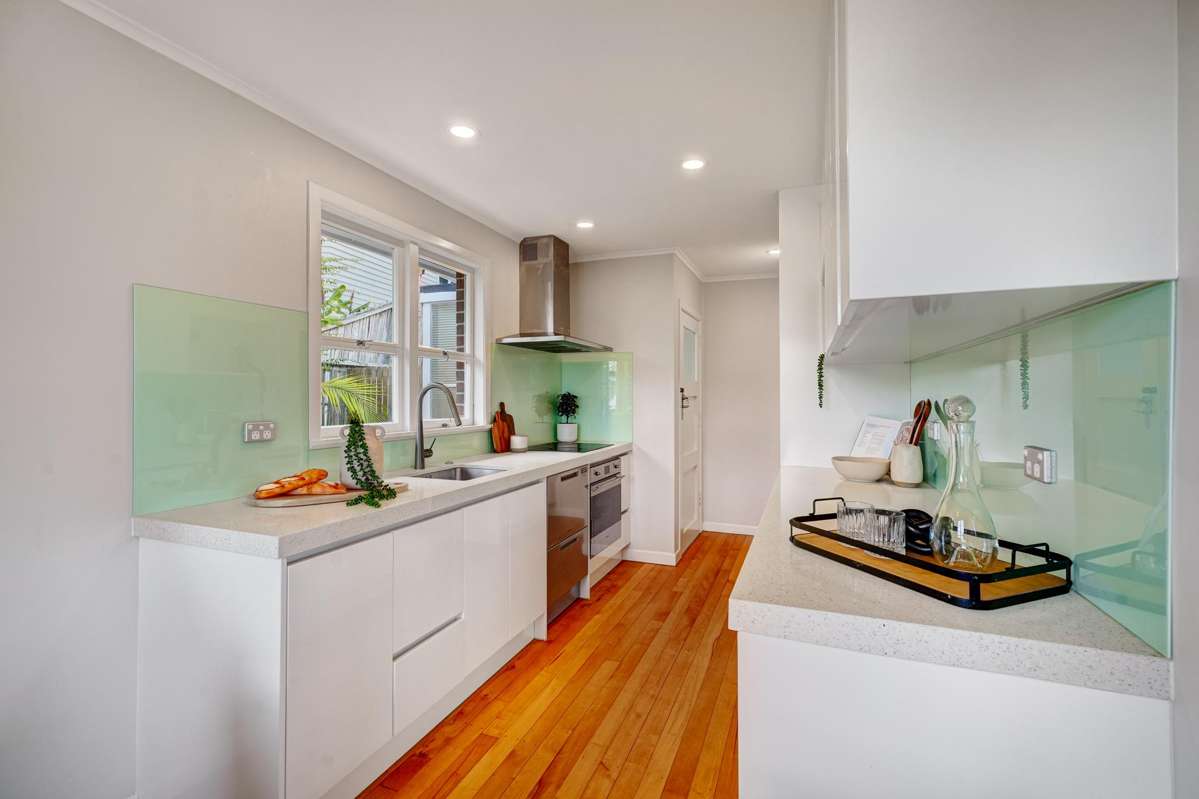 34 Leys Crescent_5