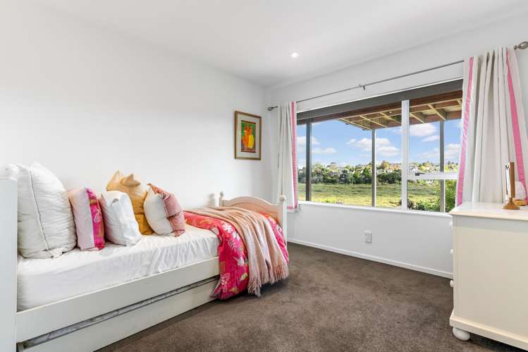 48 Galloway Crescent Farm Cove_22