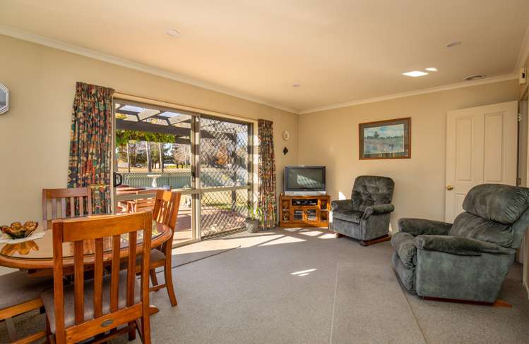 6 Fir Close Alexandra_2