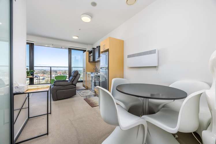 813/17 Putney Way Manukau_11