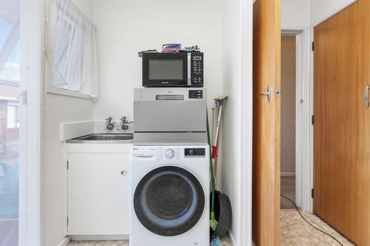 2/10 Deveron Street Regent_7