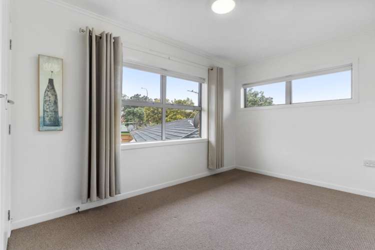 5/162 Onewa Road Northcote_11