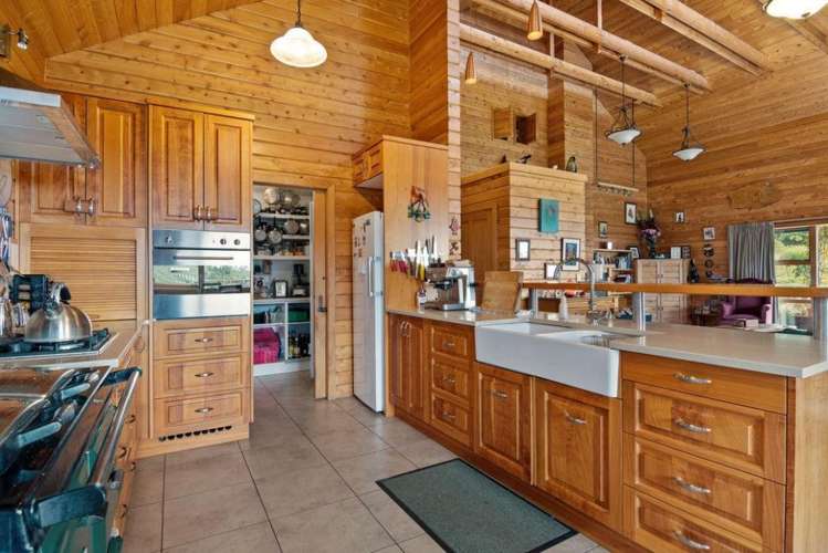 90 Matata Road Parapara_5