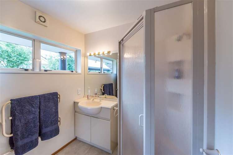 2/32a Bryndwr Road Fendalton_10