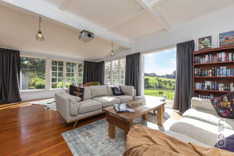 344 Waitakere Road Taupaki_14
