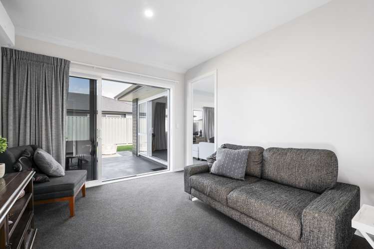 5 Mckay Close Frimley_6